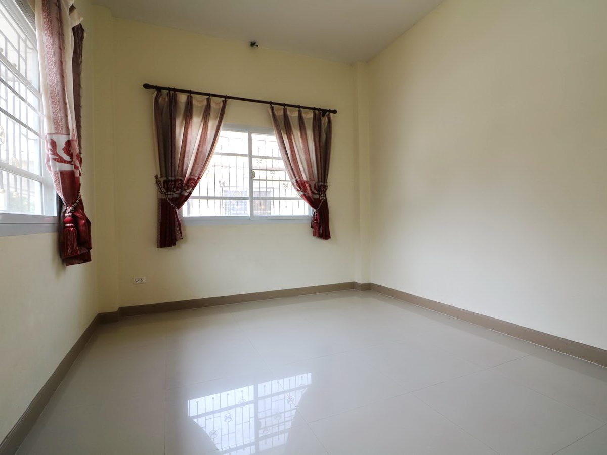 Affordable 3 BRM, 2 BTH Home For Sale in Khon Kaen, Thailand Thailand