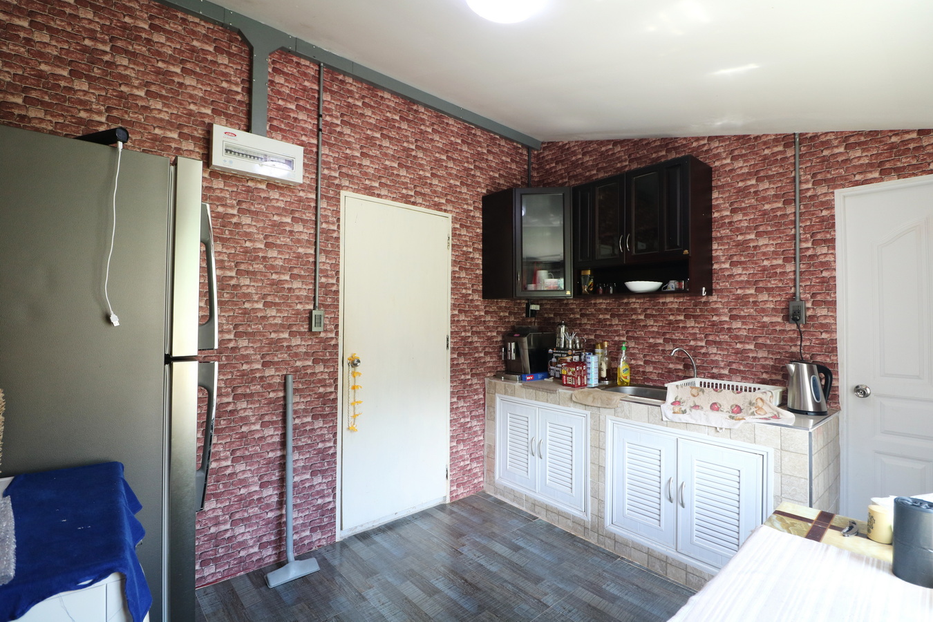 2 x separtae Villa type homes on 1 freehold block Thailand Real