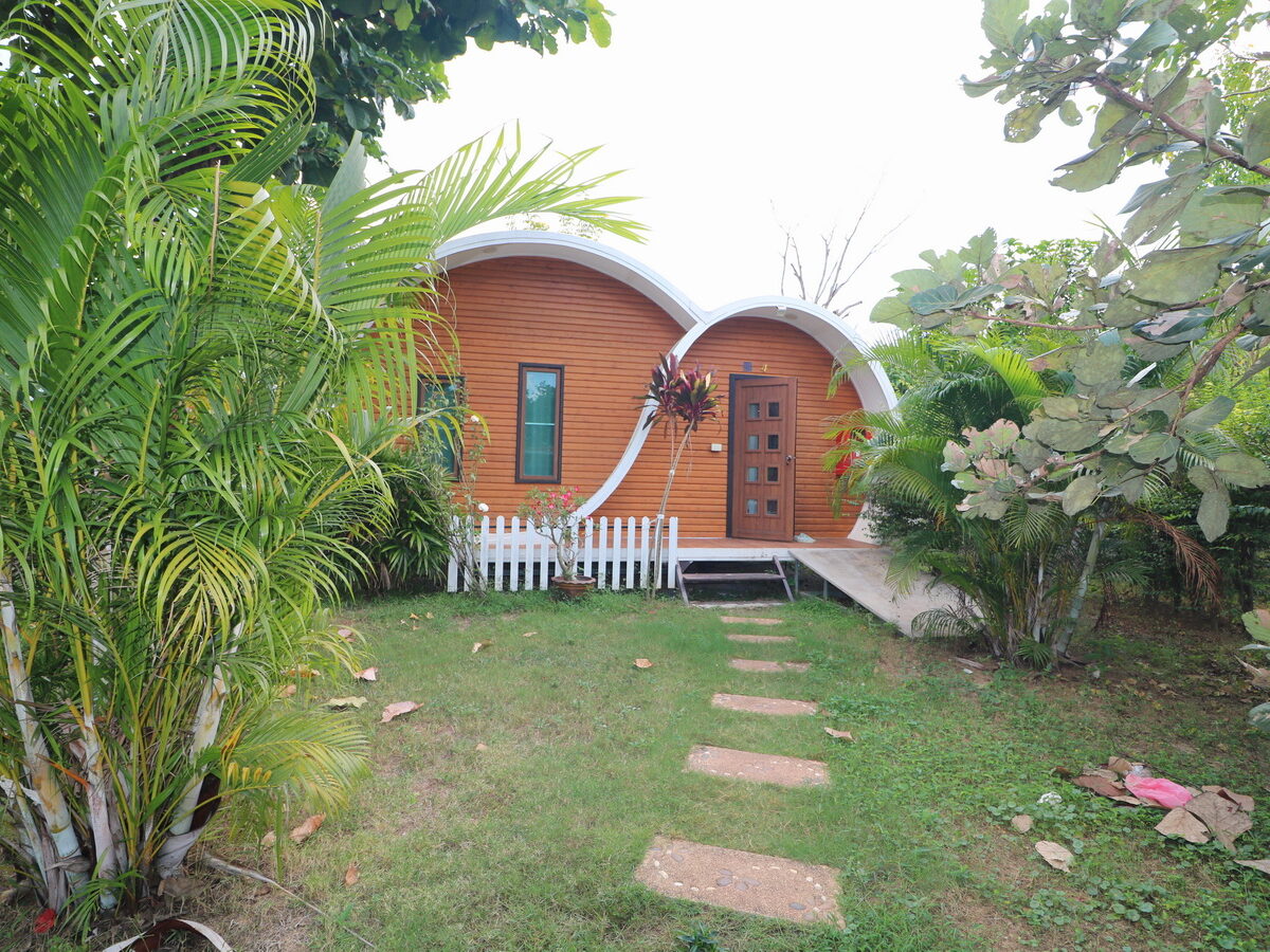 Sawang Daen Din Resort For Sale With 9 Bungalows Plus Managers House