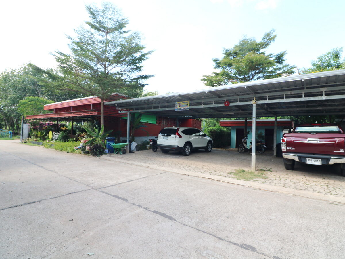 Sawang Daen Din Resort For Sale With 9 Bungalows Plus Managers House