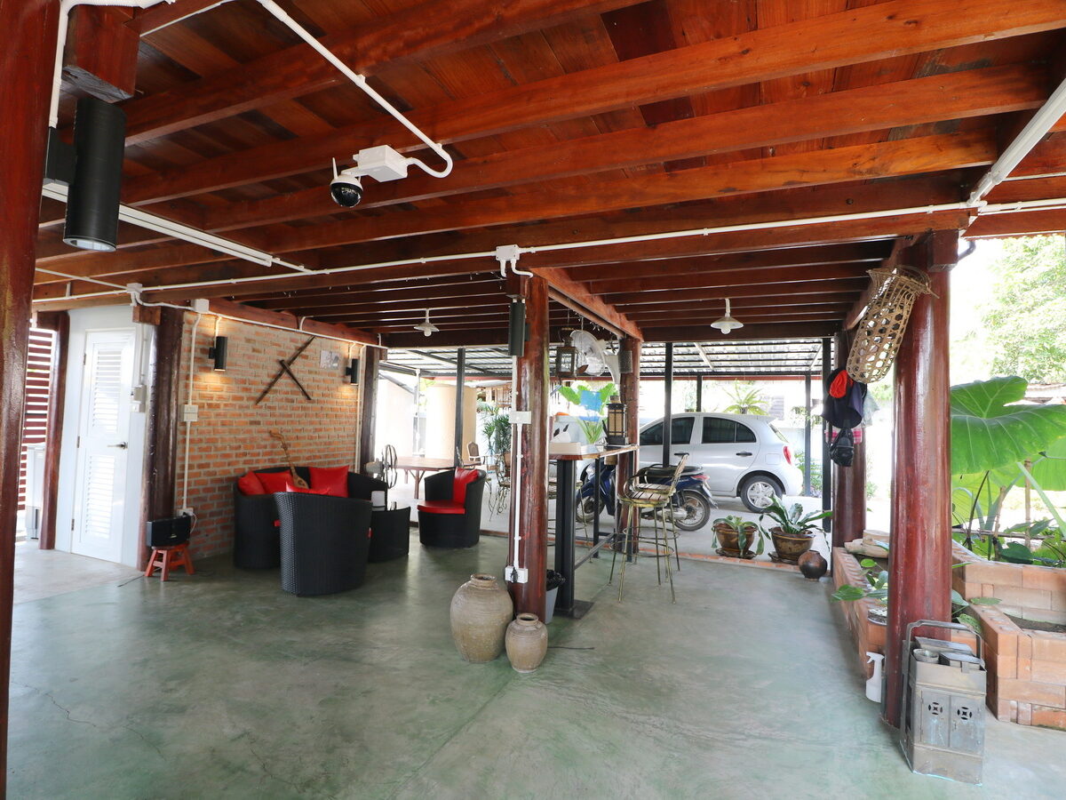 A Majestic Lanna Style 3 BRM, 3 BTH Home For Sale Set On 1 Rai, 25